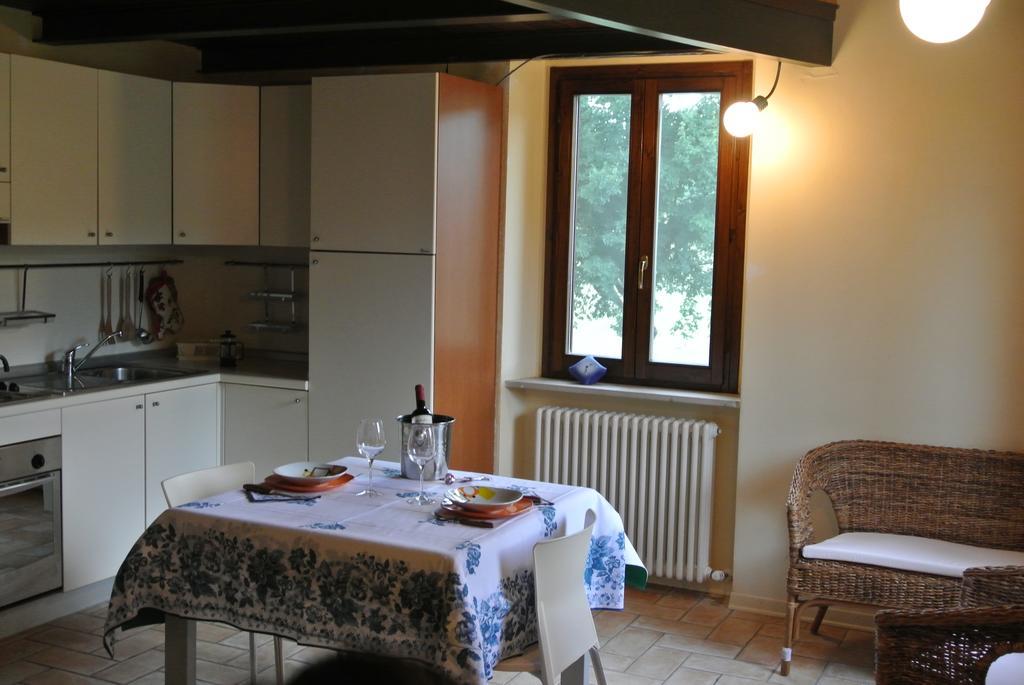 Agriturismo Valdappio Urbino Habitación foto
